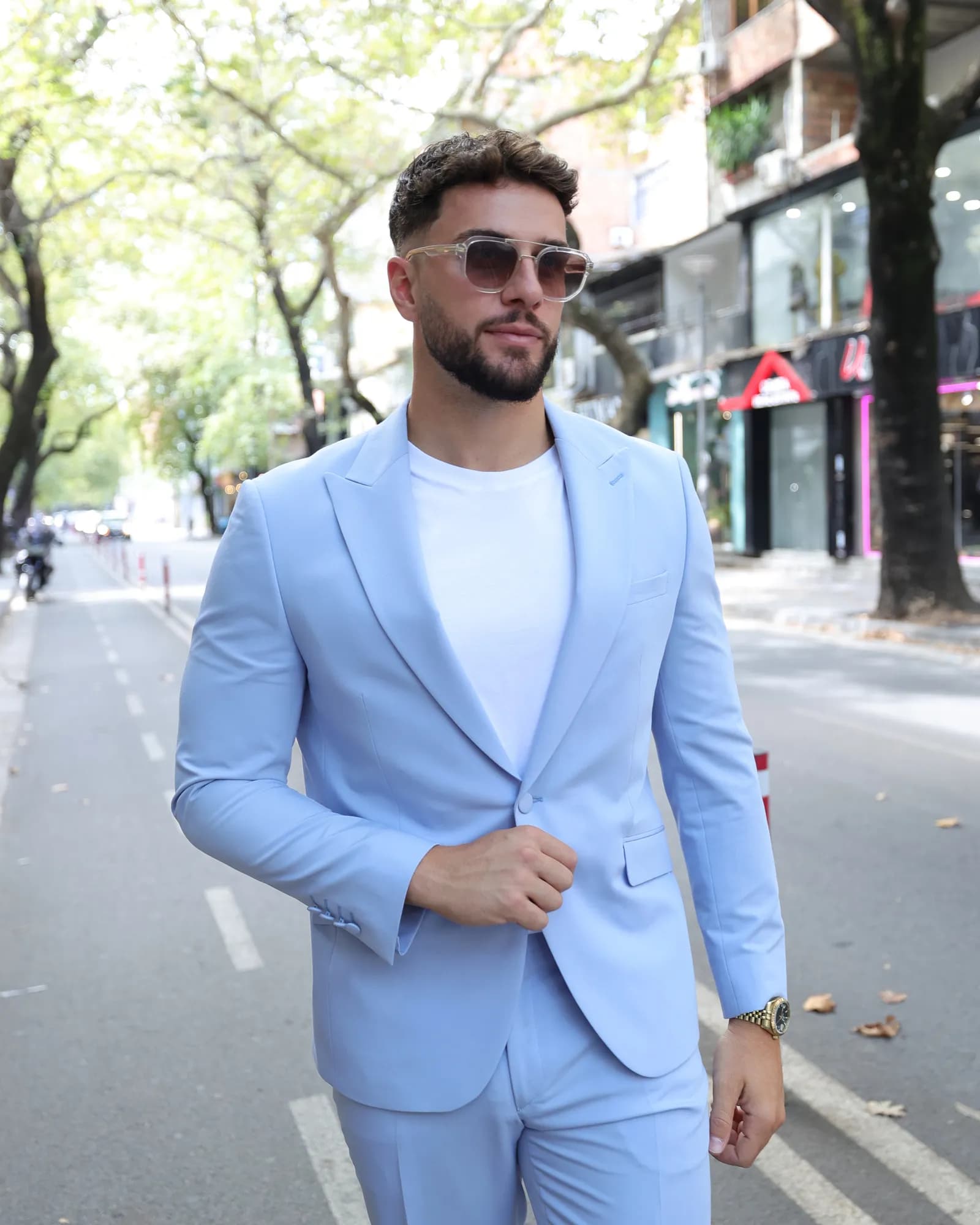 Kostum baby blue
